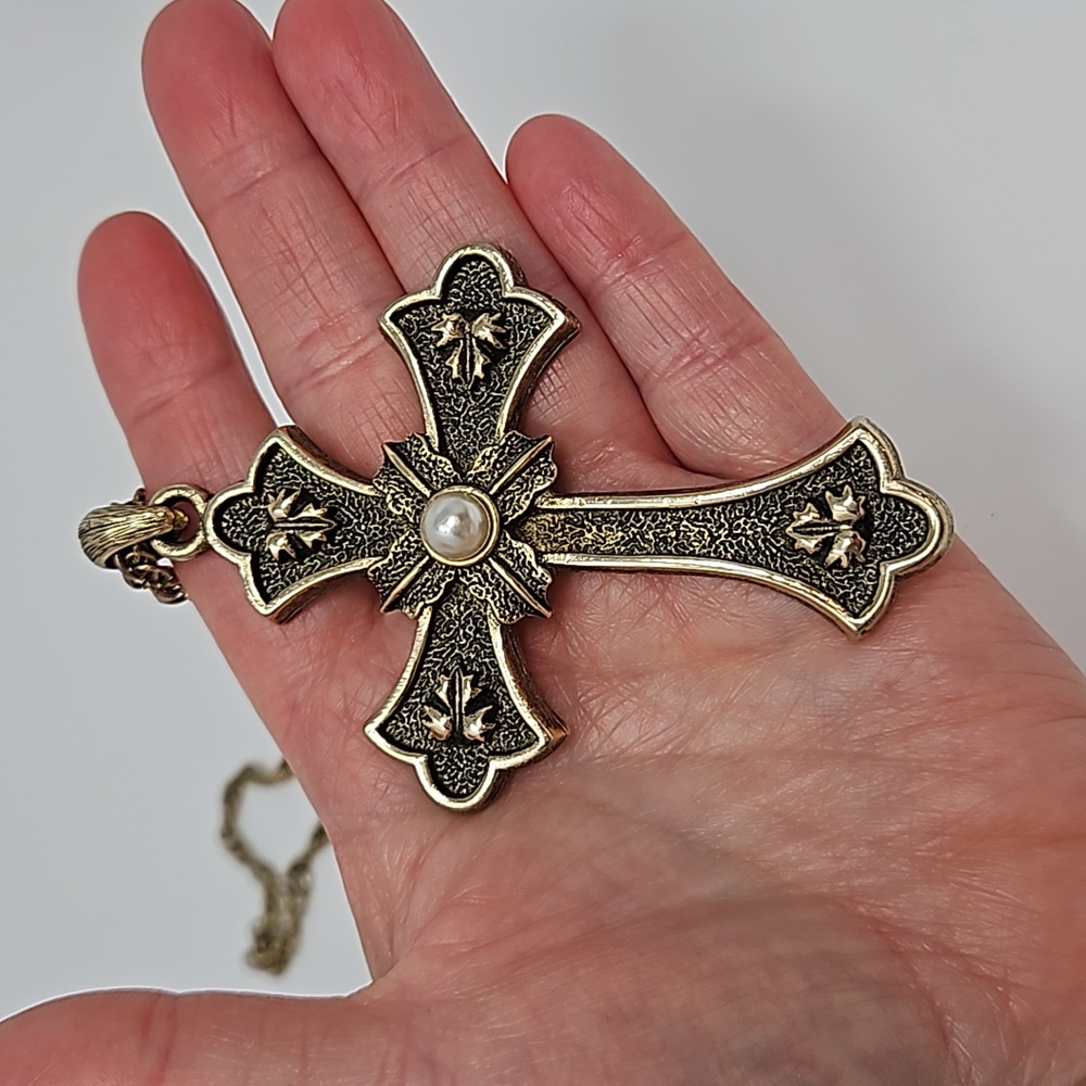 Vintage Sarah Coventry 1975 Limited Edition Peace Cross Necklace Gold Tone